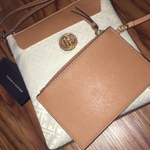 NEW! Tommy Hilfiger Crossbody!
